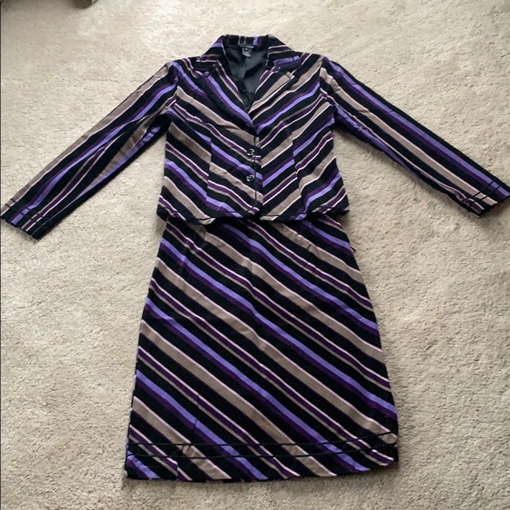 Kenzie 2 piece set, corduroy stripe jacket/skirt